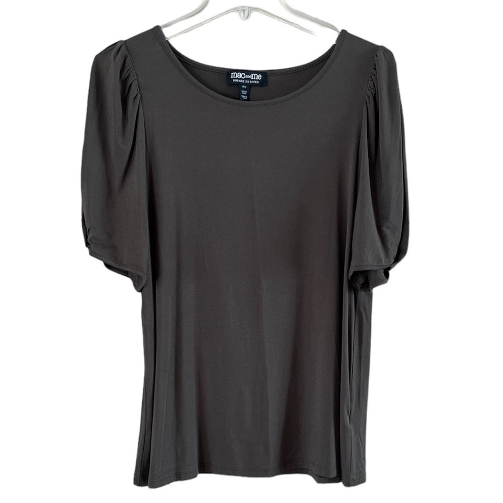 Mac and Me knit olive top gathered sleeves with a pleat in the sleeve size Small